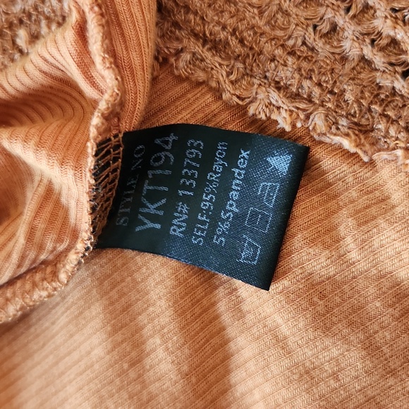 POL - Kailey Cozy Waffle Top Orange Brick Sz L - Picture 4 of 8